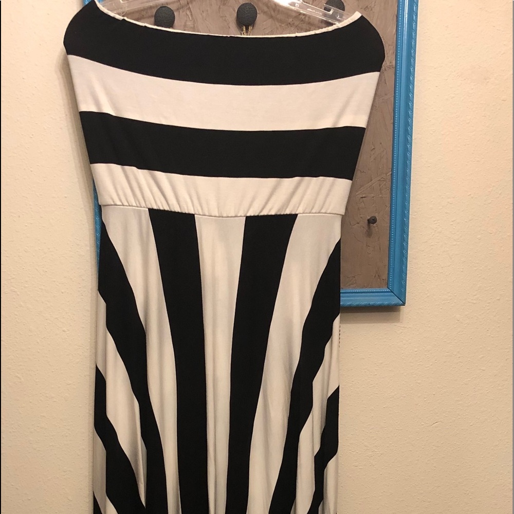 Strapless maxi dress! Stretchy!